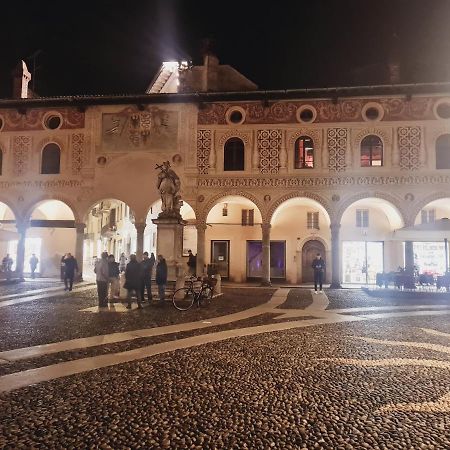 La Casa Di Ida Intero Appartamento Vigevano Exterior foto