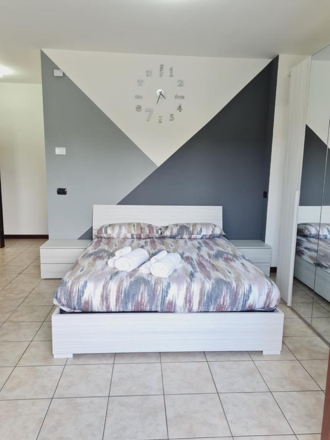 La Casa Di Ida Intero Appartamento Vigevano Exterior foto